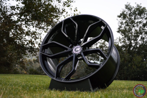 RoadForce RF17 22x10 22x11.5 Gloss Black finish